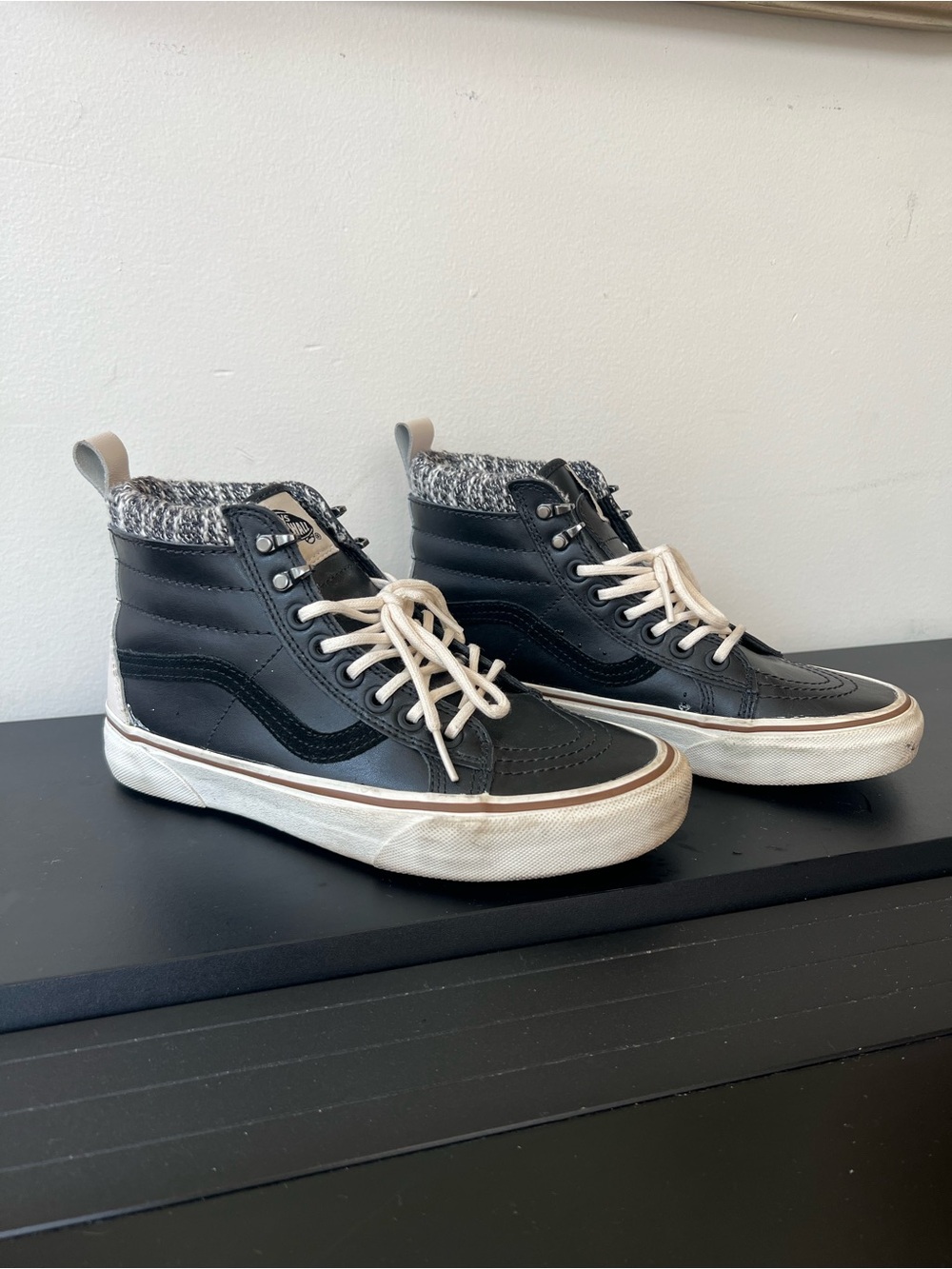 Vans Sk8-Hi MTE Black Leather High Top Sneakers — Women’s 6.5 / Men’s 5